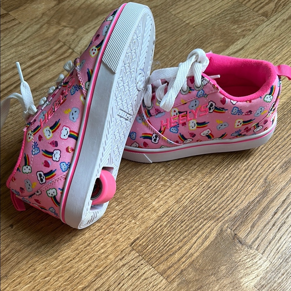 Heelys Pink and White Sneakers with Playful Design